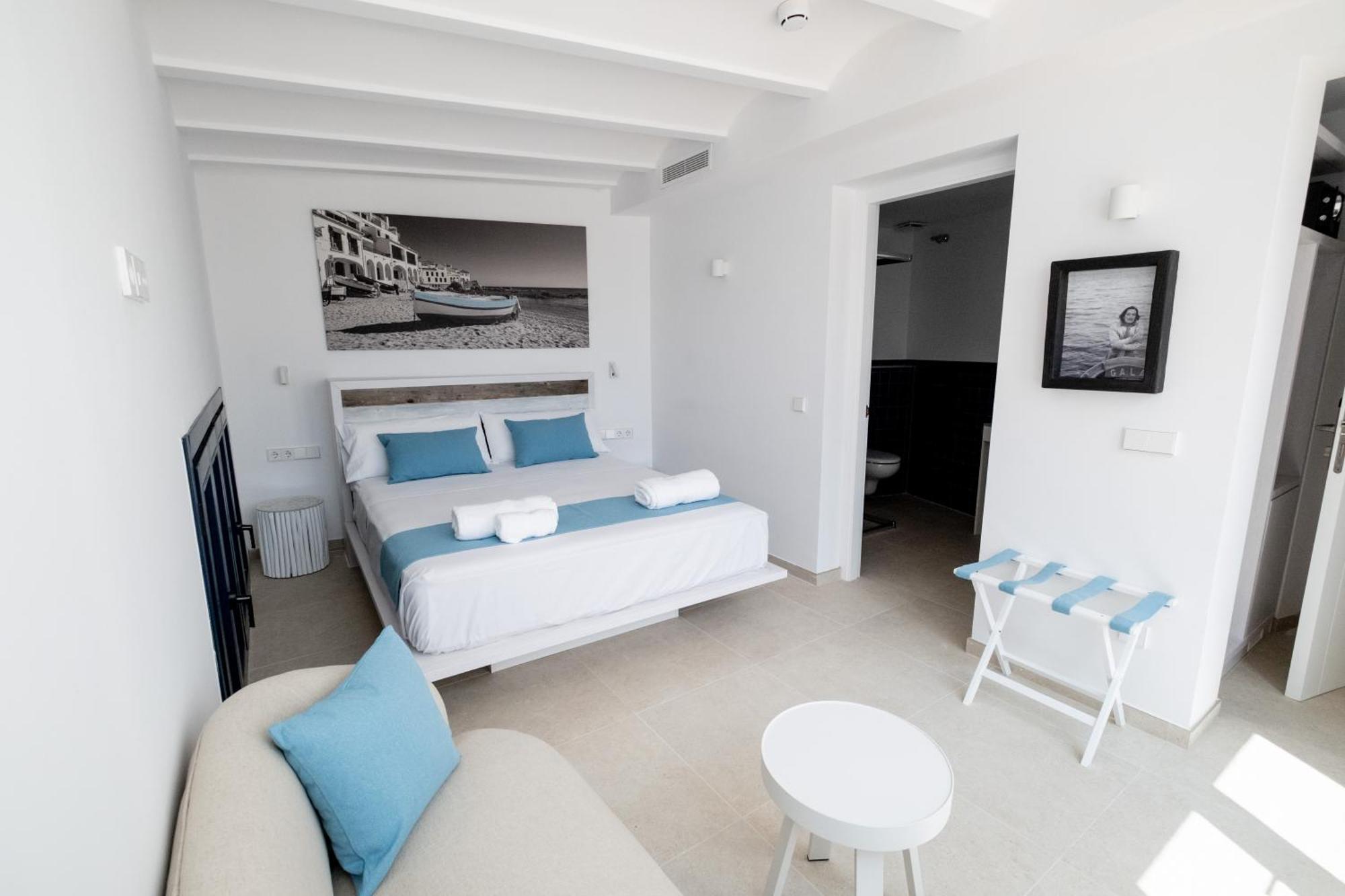 Hotel Boutique Es Blau كاذاكيس المظهر الخارجي الصورة