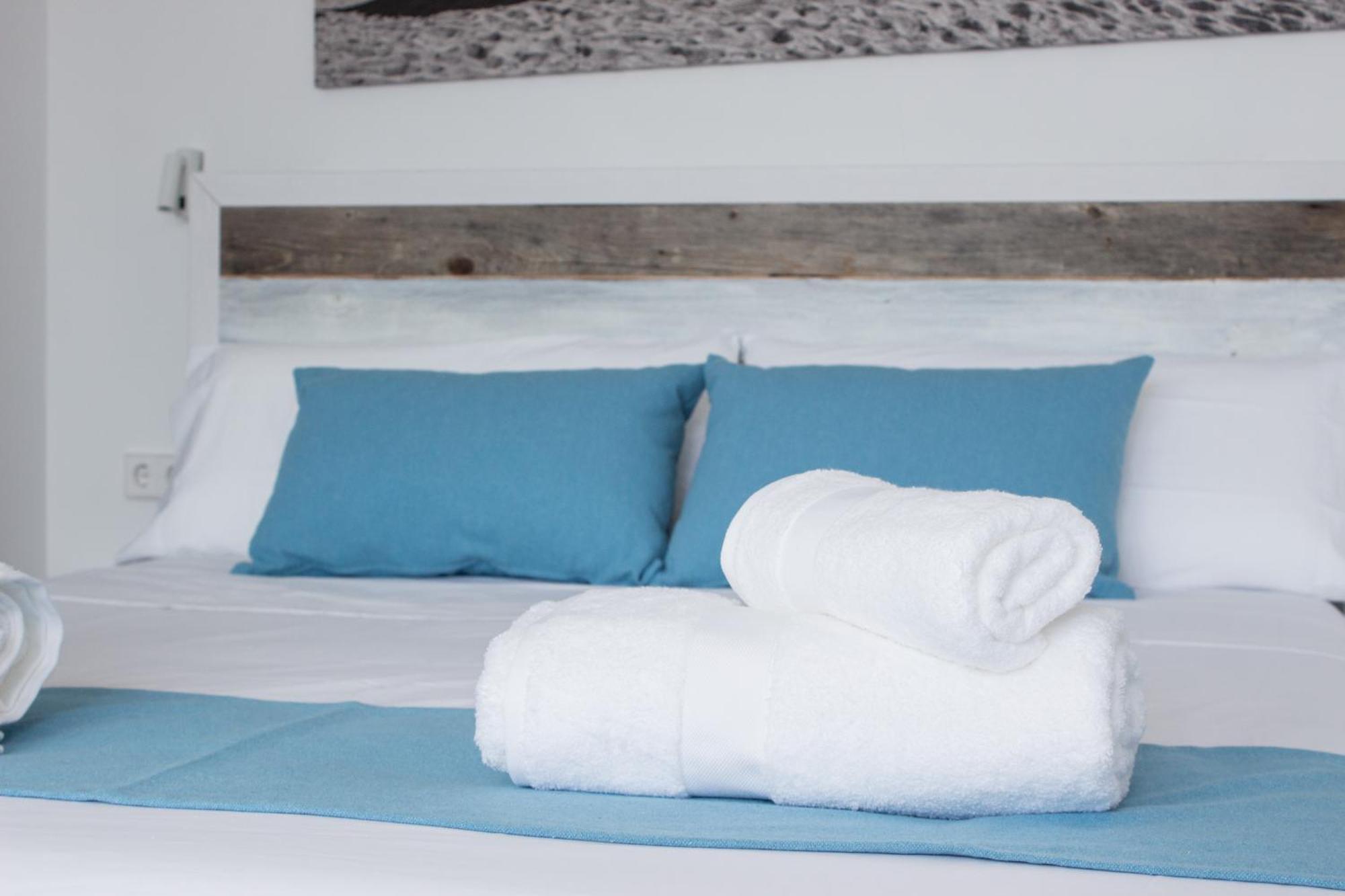 Hotel Boutique Es Blau كاذاكيس المظهر الخارجي الصورة