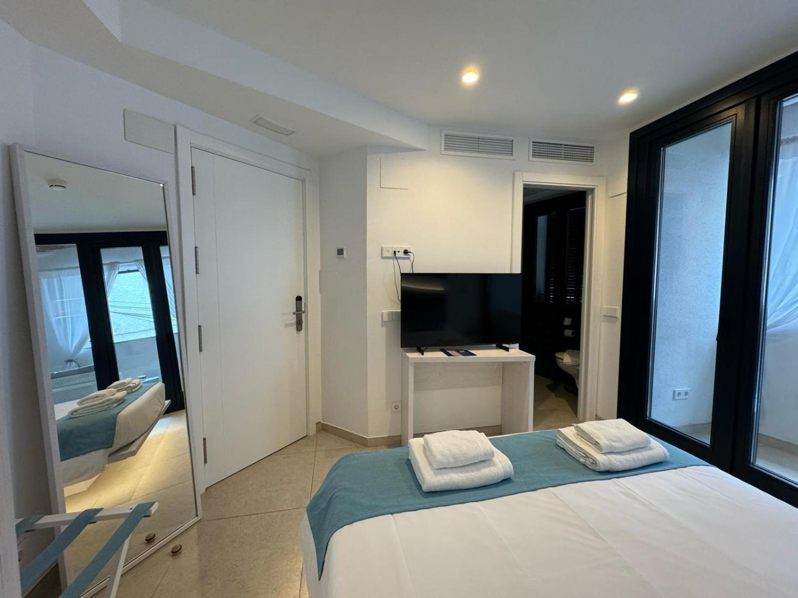 Hotel Boutique Es Blau كاذاكيس المظهر الخارجي الصورة